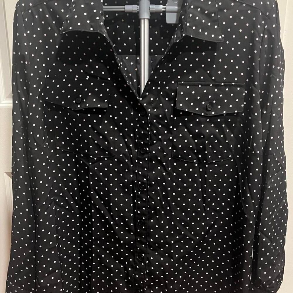 Notations Women's Black and White Blouse